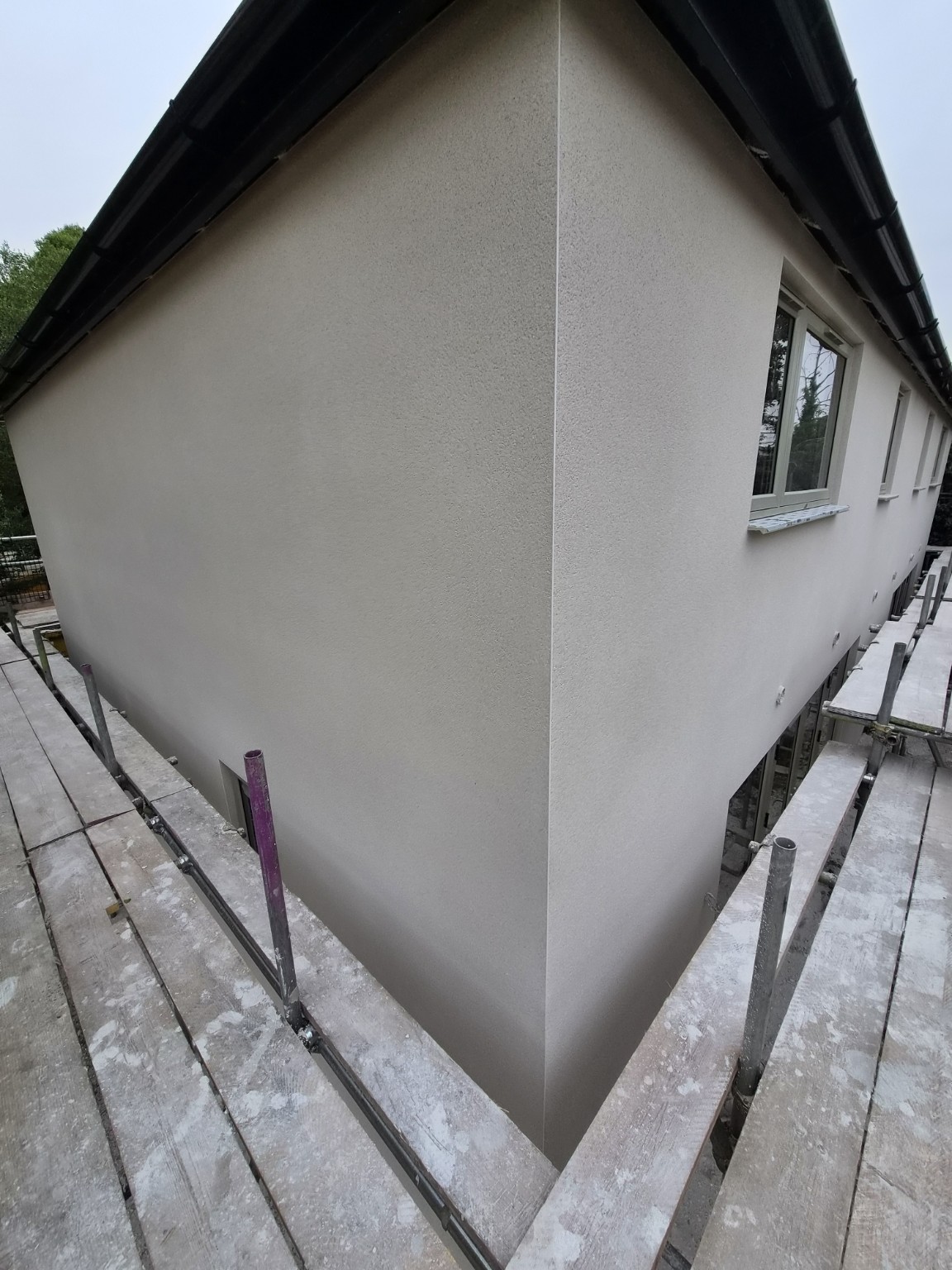 Exterior painting finish